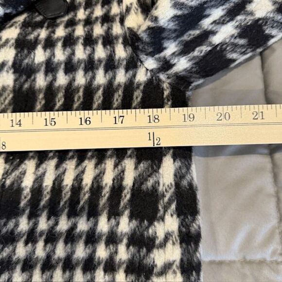 Cole Haan Houndstooth Cocoon Wool Blend Coat Black and White Size 4 - Picture 9 of 13